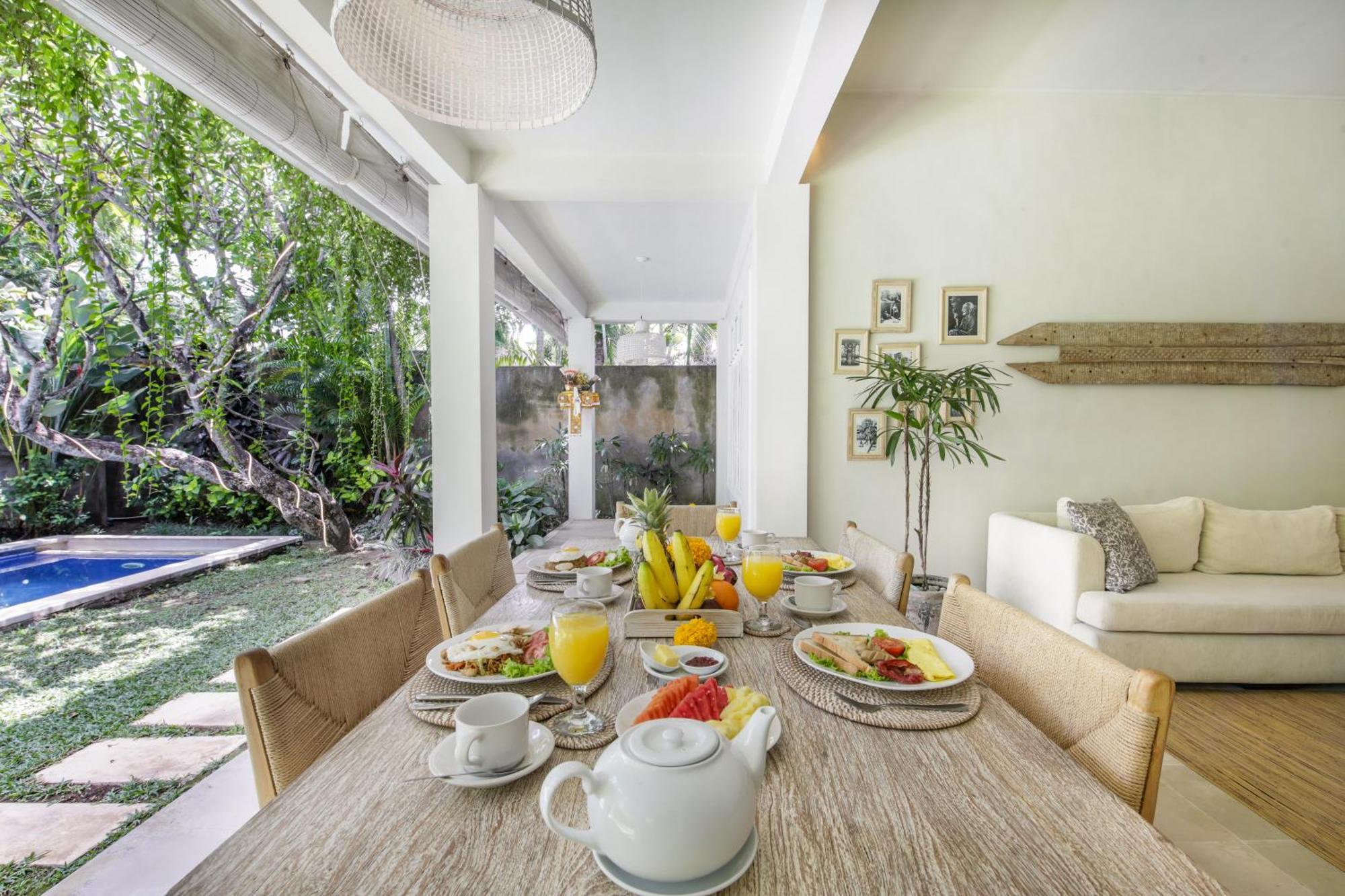 Villa Lodek Deluxe Seminyak Exteriör bild