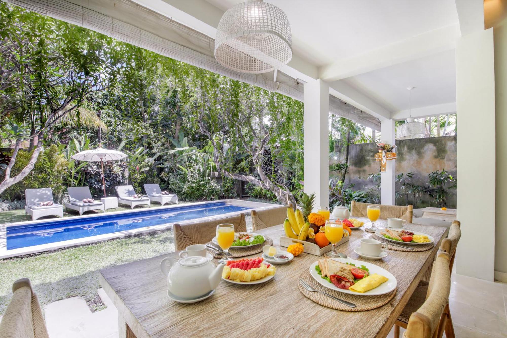 Villa Lodek Deluxe Seminyak Exteriör bild