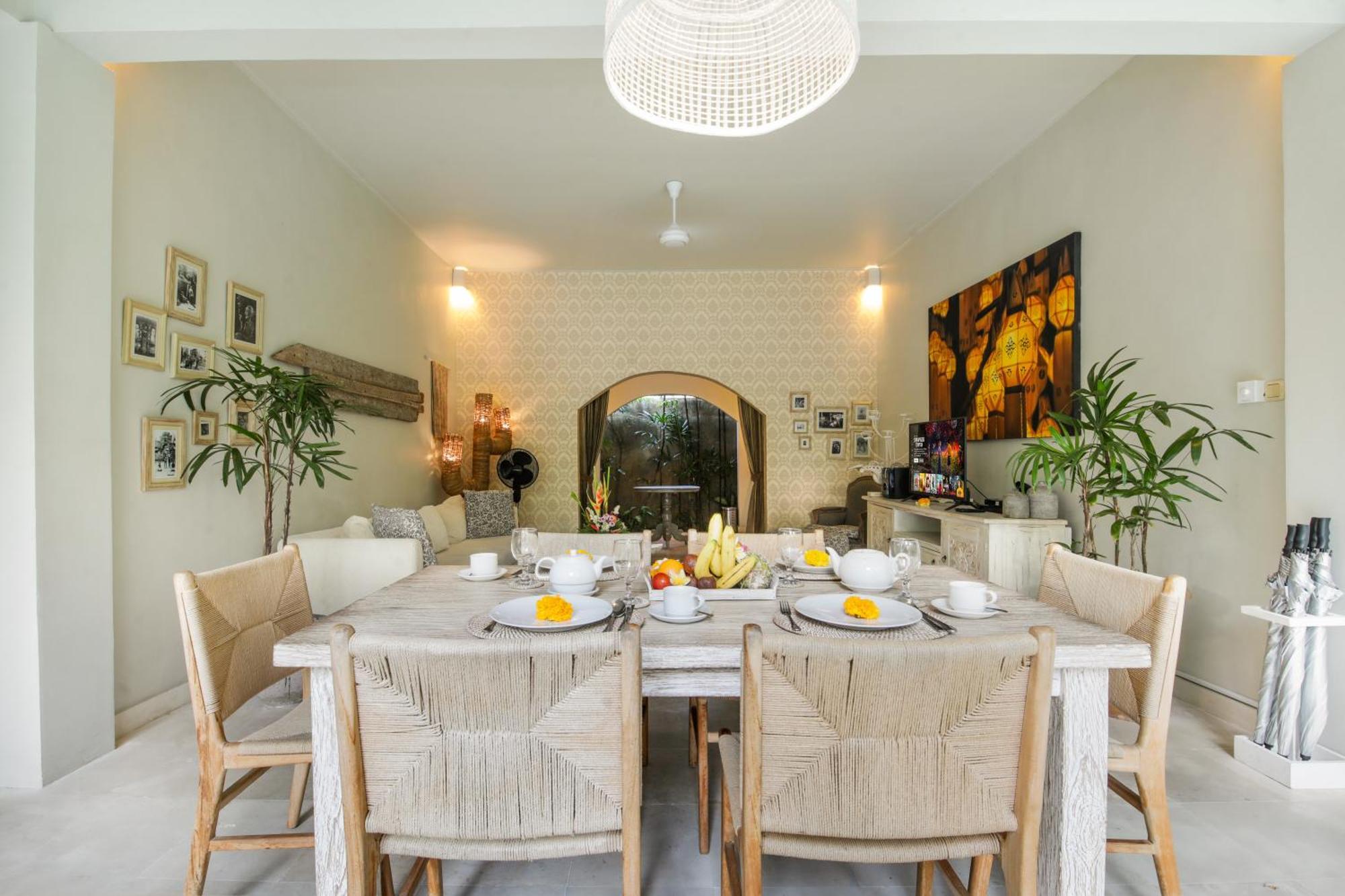 Villa Lodek Deluxe Seminyak Exteriör bild