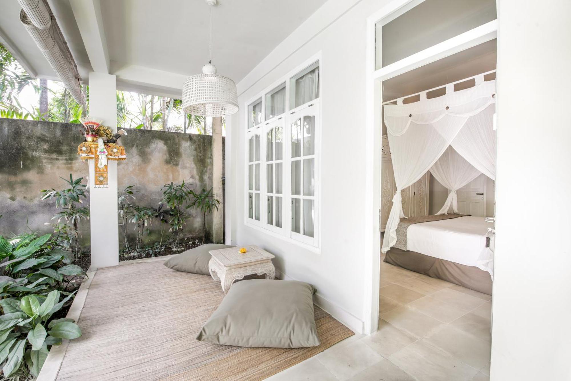 Villa Lodek Deluxe Seminyak Exteriör bild