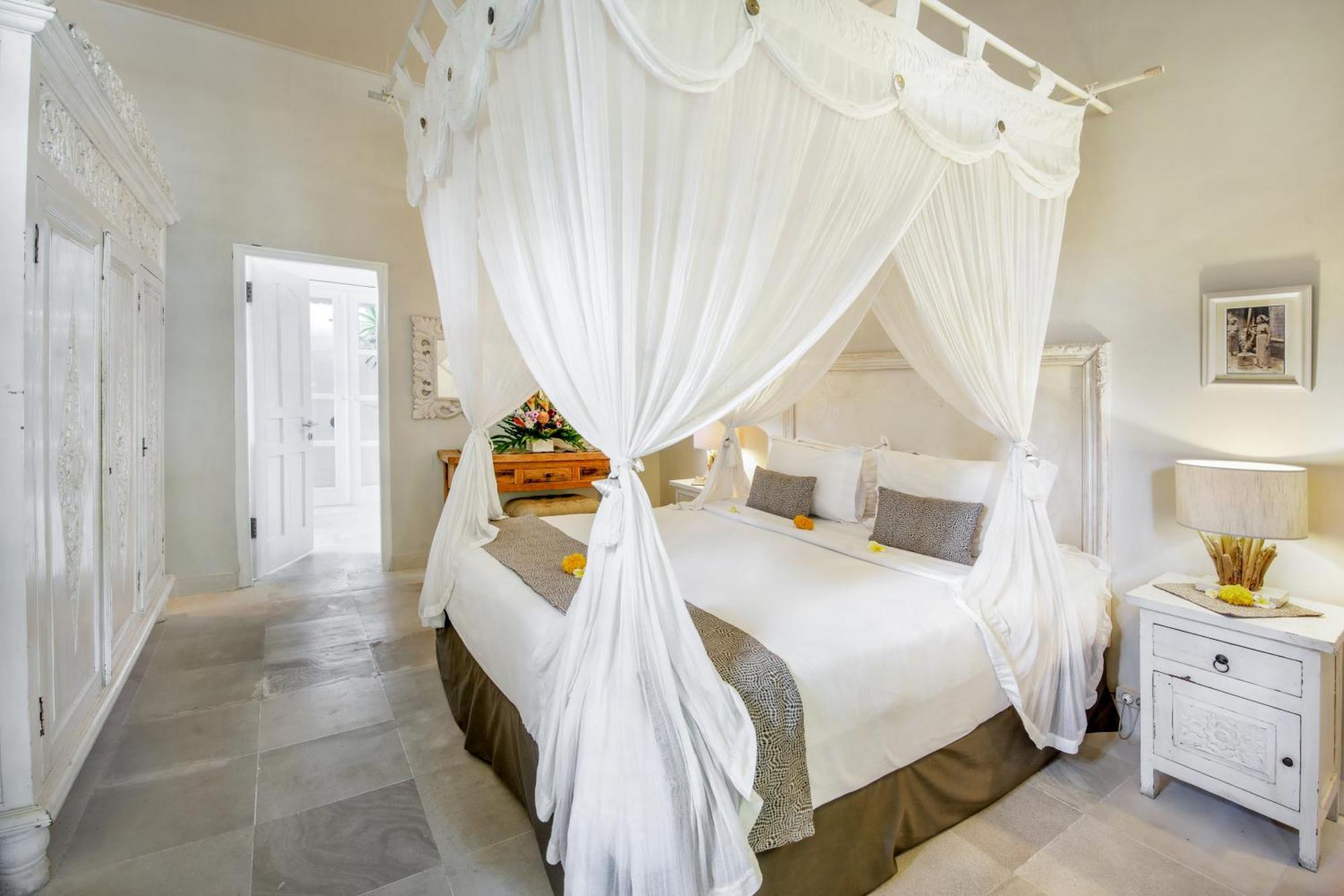 Villa Lodek Deluxe Seminyak Exteriör bild