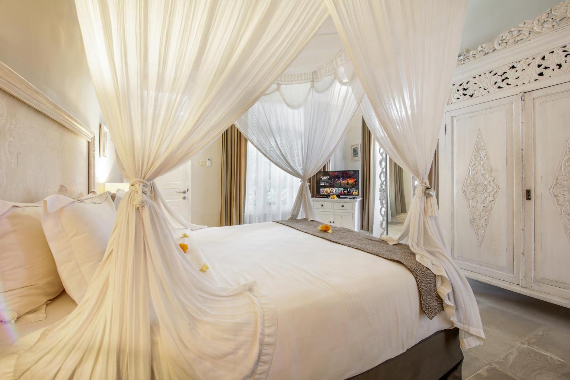 Villa Lodek Deluxe Seminyak Exteriör bild