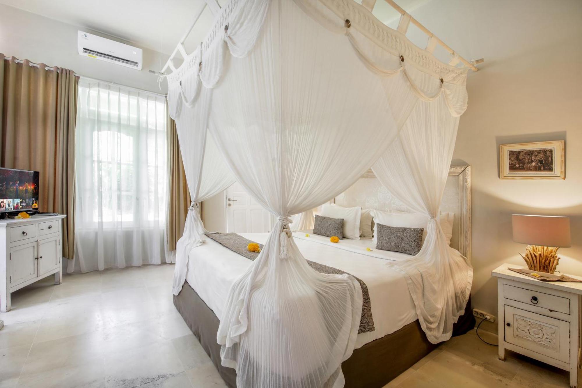 Villa Lodek Deluxe Seminyak Exteriör bild