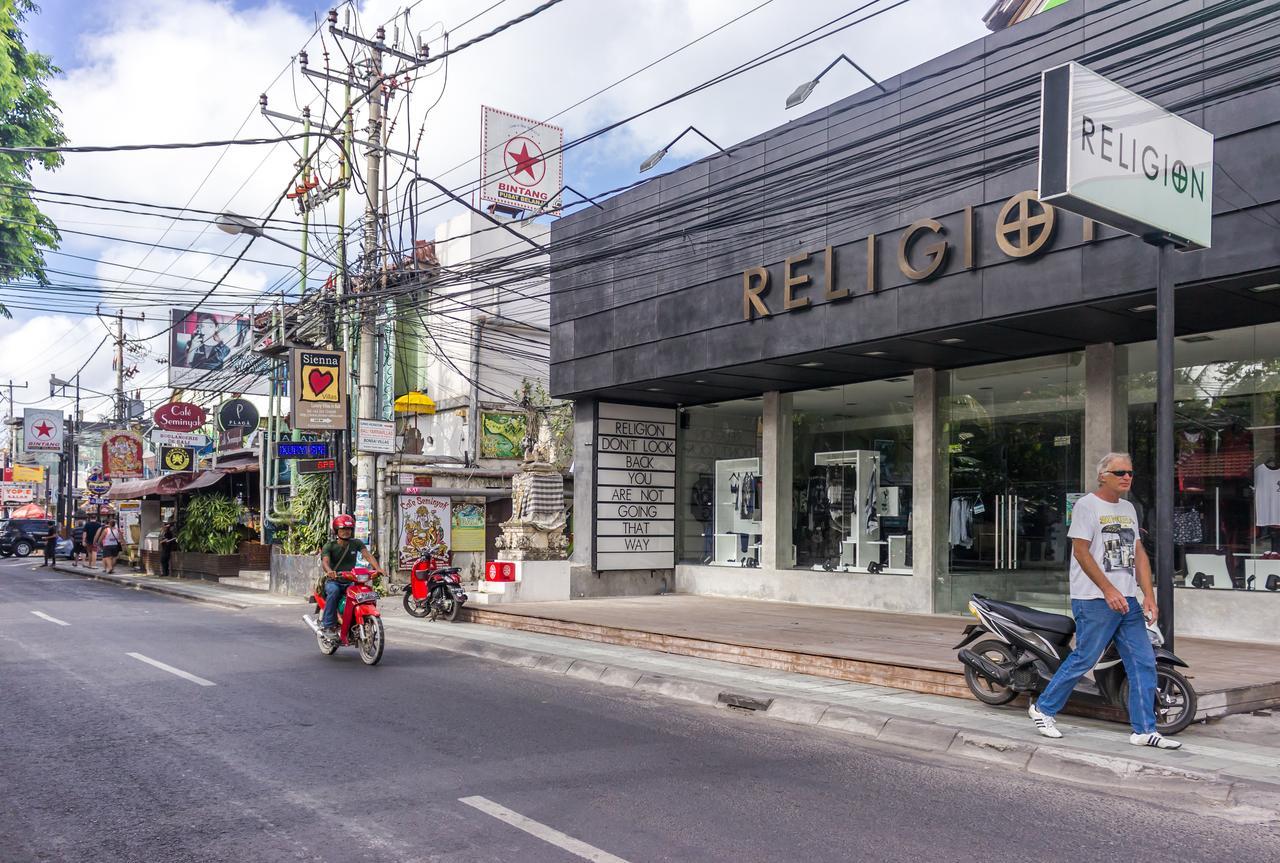 Villa Lodek Deluxe Seminyak Exteriör bild